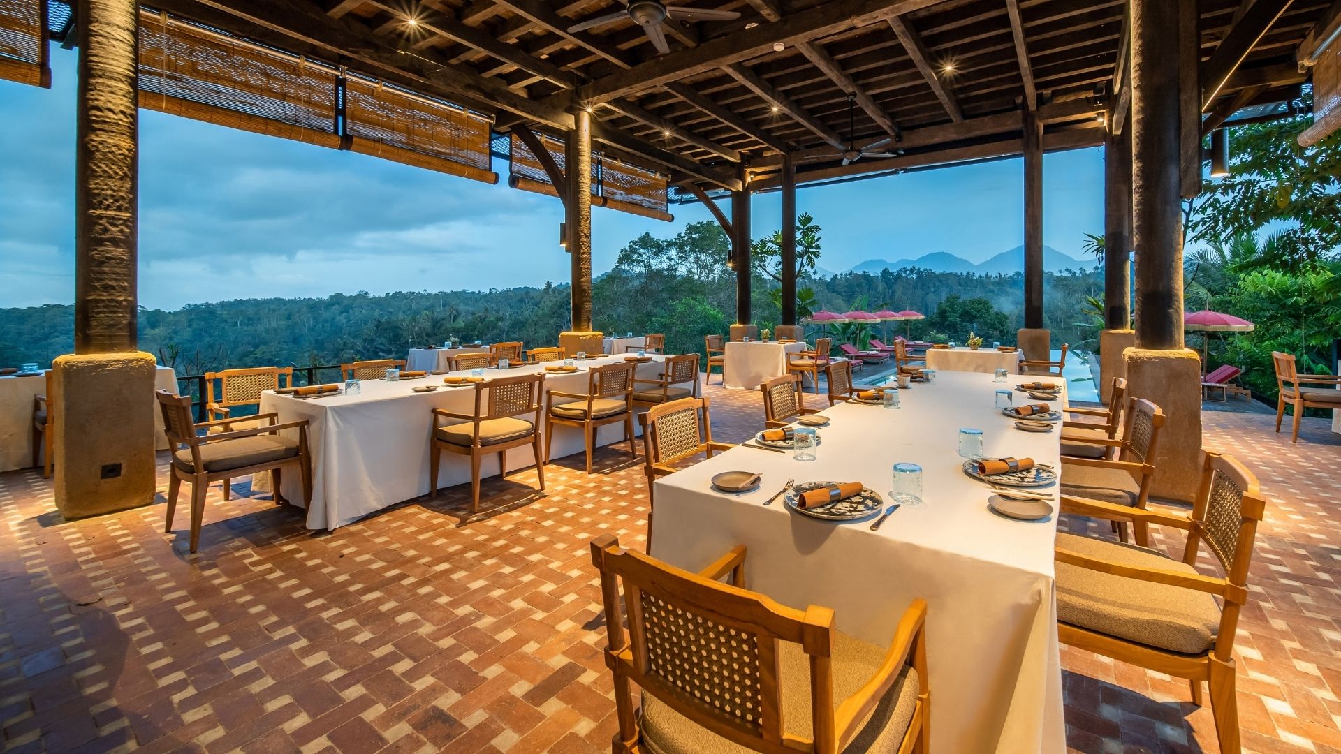 BTE-Restaurant-Open Kitchen-8.jpg